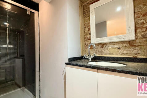 Folkestone estate agents, Your Key Move - Sandgate