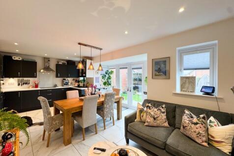 Kitchen / Dining / Living Space