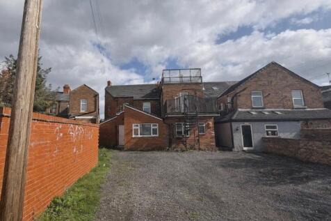 17 Rear Shot Ruskin road.jpg