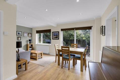 Open Plan Dining Family Room