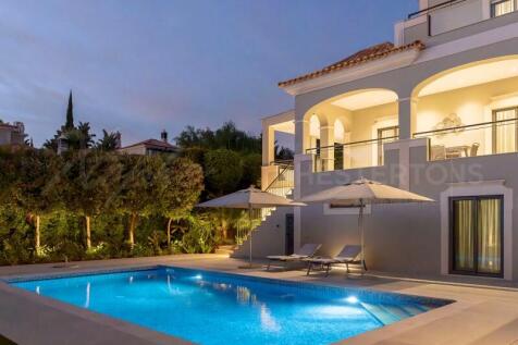 The Crest Fully Renovated 5 bed Villa For Sale (11)