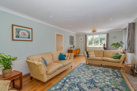 KITCHEN/DINER, LIVING ROOM AND LOUNGE