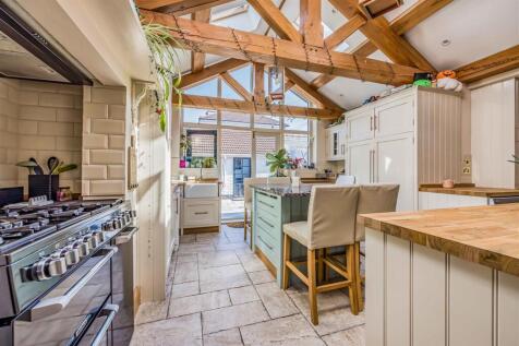 Burrfields Road, Copnor-Small-PorticoMarketing-Nex