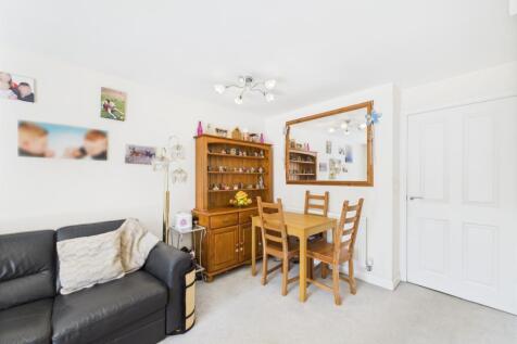 CAM02023G0-PR0153-STILL046