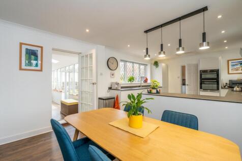 Kitchen and Breakfast Room.jpg