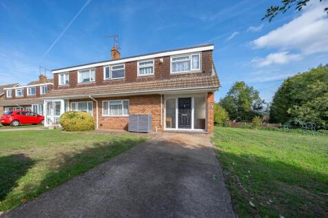 5 Bedroom Semi-Detached in ME16 0DG