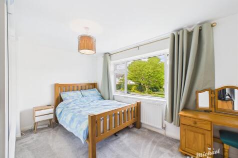 CAM03218G0-PR0634-STILL005