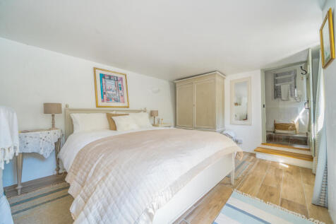 1334464-12-68939920e5cd8