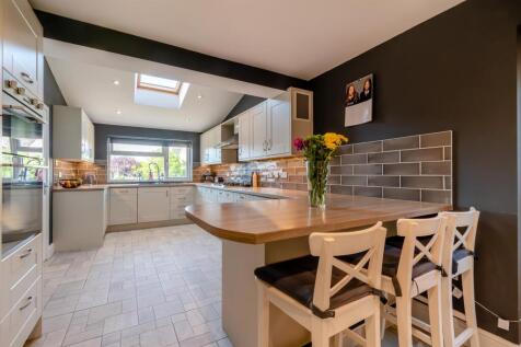 8697151-interior04.jpg