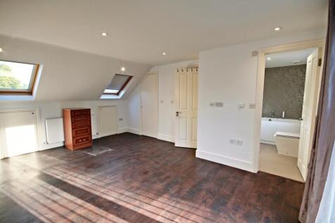 44 Bowness Crescent - Bedroom 1-En suite