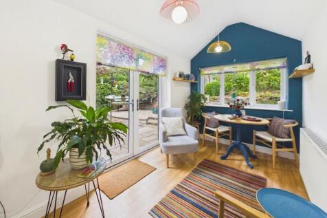 Family Room/Snug