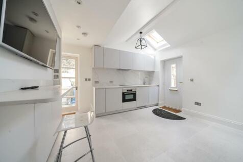 Kitchen Living Room/Dining Room