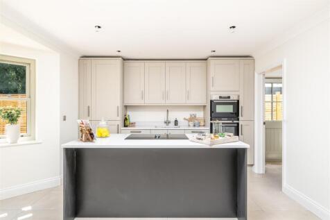 250712 - Plot 4 Halls Close, Braughing - 08.jpg