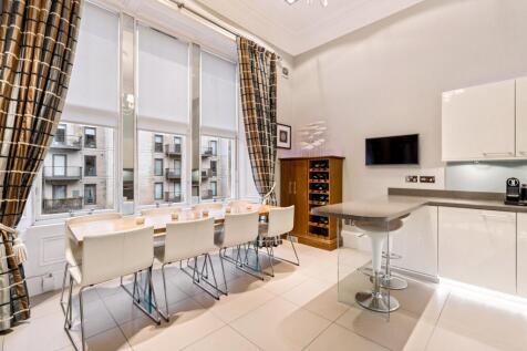 4 bed, 3 bath Apartment in Glasgow - Photo 13