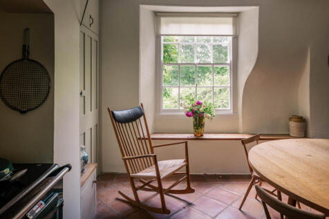 296407 - JAYS 2-13.jpg