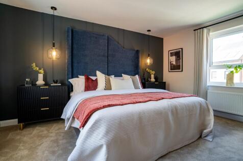 Otters Reach Moreton Show Home Main Bedroom