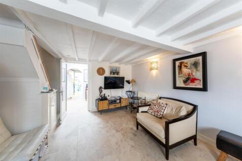 5 Birch Heath Road-012.jpg
