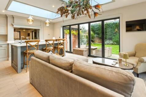 Living/Kitchen