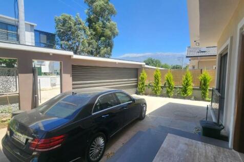 Drive way