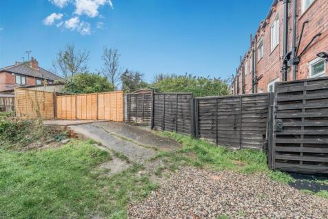 Driveway & Off Street Parking: