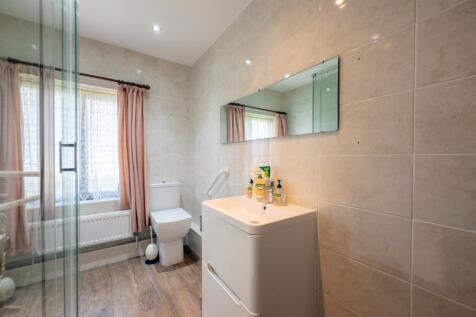 20250326105332 - IMG_5553 - 24 Fleetwood road