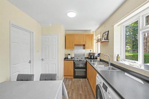 Kitchen_2.jpeg