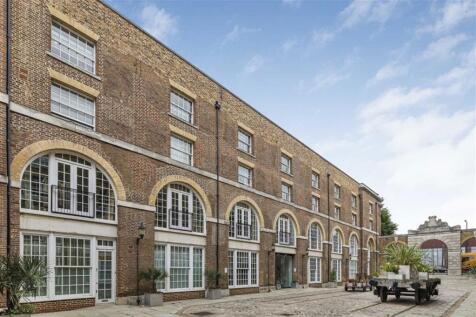 A second floor two bedroom apartment in The Listed Building. The apartment is unfurnished with a fully fitted kitchen, two double bedrooms and two bathrooms. Parking is included