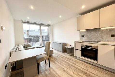 GREAT LOCATION! 1ST Floor 2-Bed 1-Bath Apartment in the Snowhill Wharf. Available July 14 2026 No Parking Fully Furnished. 41 Sq Meter. Council Tax Band - C. EPC Rating - B. 1 Week’ Rent as Holding De