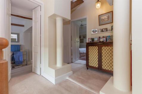 First Floor Landing 1.jpg