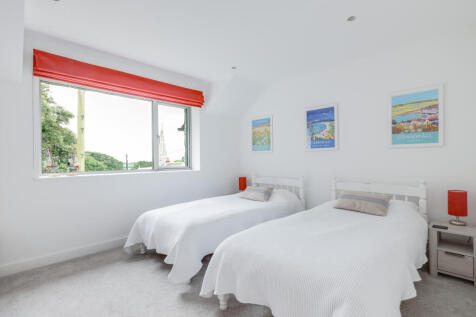 66aa2267260fb_Pentire-17