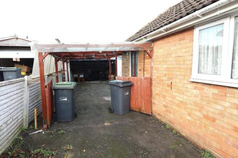 Carport & Drive