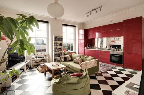 Sitting Room/Kitchen