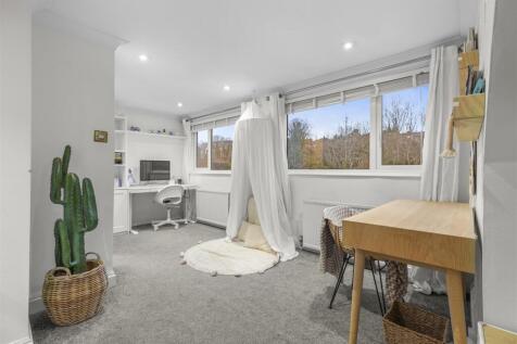 7 Guinions Rd, HP13 7NT-7.jpg