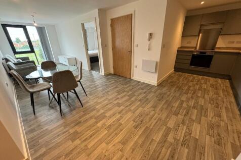 Available 7th July. We are pleased to present this fully furnished one bedroom apartment, with spacious living area, modern kitchen with matte units and wood effect work surface, integrated appliances