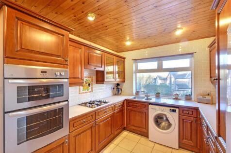 Kitchen_2.jpeg