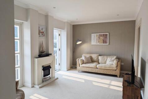 Windsor Court, Rugby