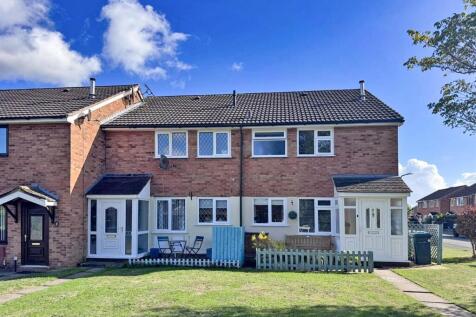 Frith Close, 4 - Front Shot.jpg