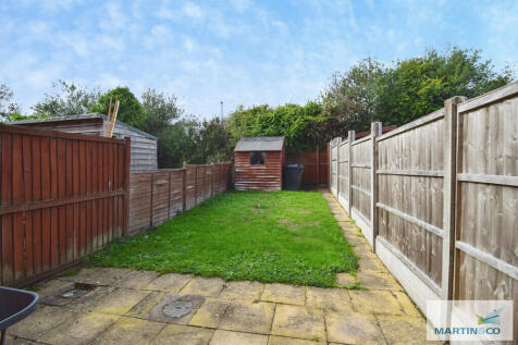 15 Cornhampton Cl...