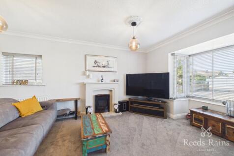Living Room 3