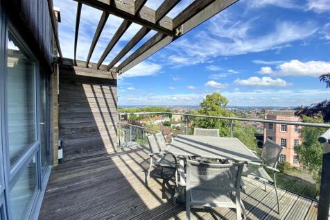 A stunning two double bedroom penthouse apartment with city views towards Dundry, the Welsh Hills and Kelston and from both the front and rear private terraces. Lift access and secure allocated underg