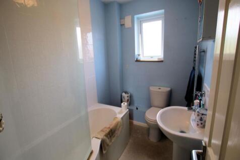 Bathroom.jpg
