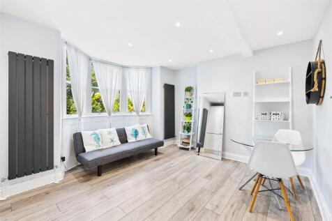Living/ Kitchen