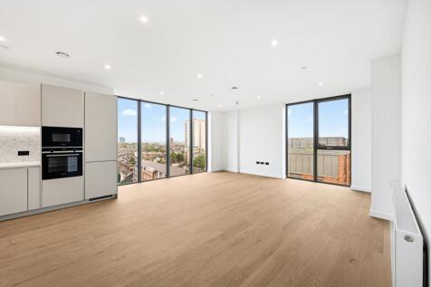 Reception/Kitchen