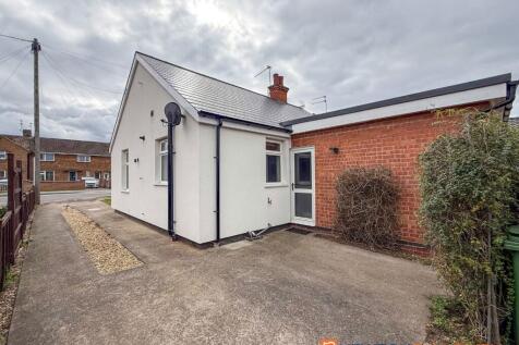 Driveway & Side Aspect