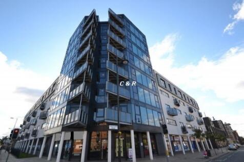 **DEPOSIT FREE OPTION AVAILABLE**Available 22.07.2026!!C & R HULME offer for rent this fantastic 2 bedroom, 2nd floor apartment in the landmark Bishops Corner development in Hulme. The apartment compr