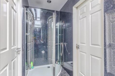 7 bed, 6 bath Detached Villa in Glasgow - Photo 58