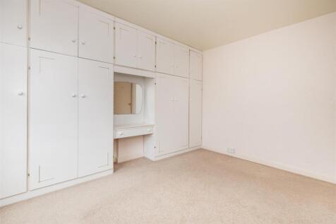 Bramleys Estate Agents - Weatherhill Crescent - Li