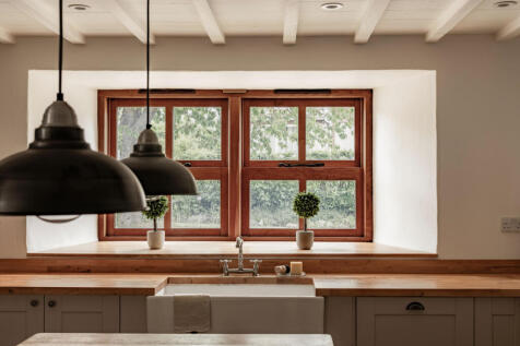 282684 - Ginmill Barn 27.jpg