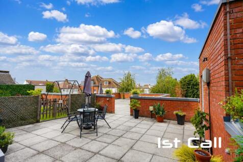 Communal Roof Terrace