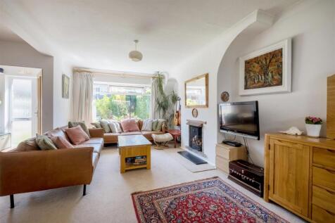 23 Saint Giles Close-5.jpg